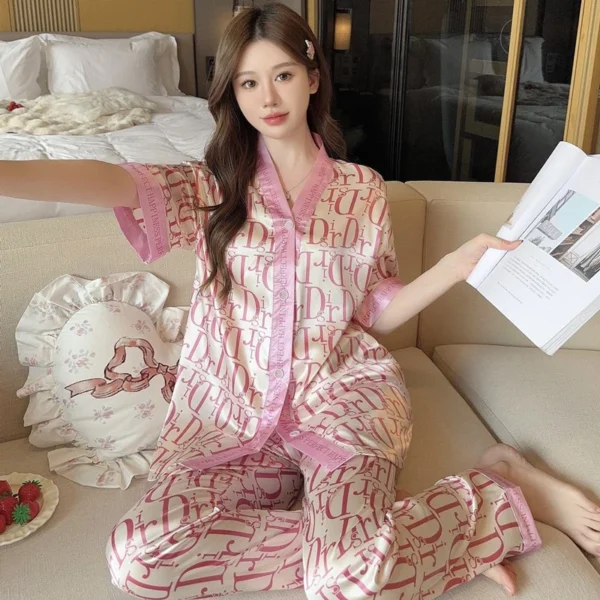 ชุดนอนแขนสั้นฤดูร้อน สไตล์ญี่ปุ่น-เกาหลี ผ้าซาตินเรียบ สีชมพู พรีเมี่ยม