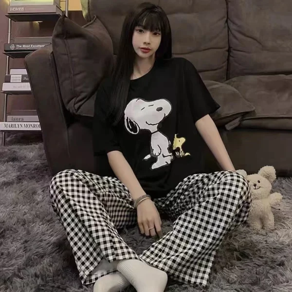ชุดนอนแขนสั้นขายาว ผ้ายืด ฟรีไซส์ เสื้อดำ กางเกงสก็อต