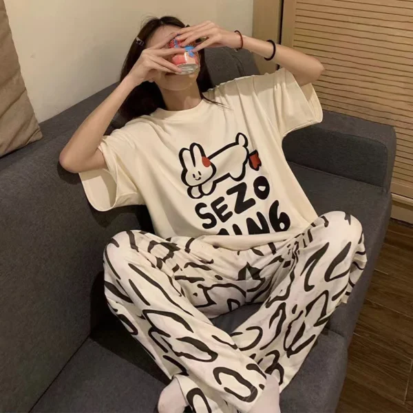 ชุดนอนแขนสั้นขายาว ผ้ายืด ฟรีไซส์ เสื้อลายกระต่าย กางเกงสก็อต